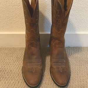 Ariat Cowgirl Boots, size 9 1/2